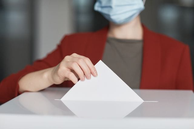 Impresión para partidos políticos con carteles, folletos, programas electorales, lonas y material de campaña