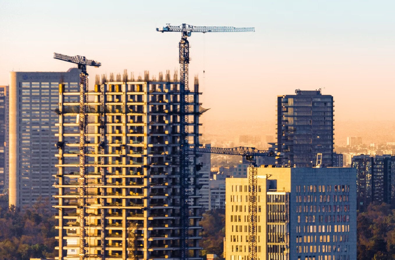 Impresión para promotoras inmobiliarias con folletos, planos, memorias de calidades, lonas y material para obra nueva